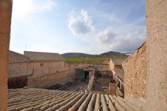 Image No.32-4 Bed Country House for sale