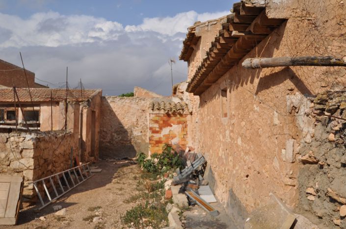 Image No.35-4 Bed Country House for sale