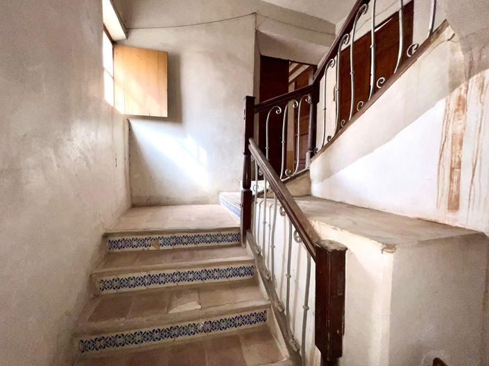 Image No.20-8 Bed Townhouse for sale