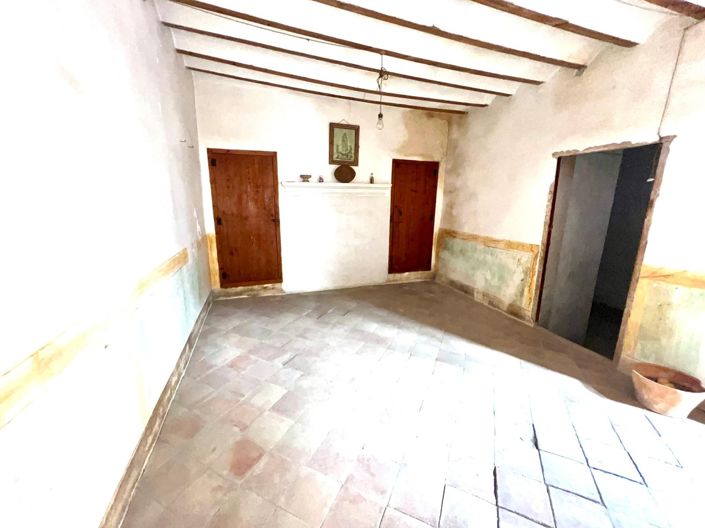 Image No.6-8 Bed Townhouse for sale