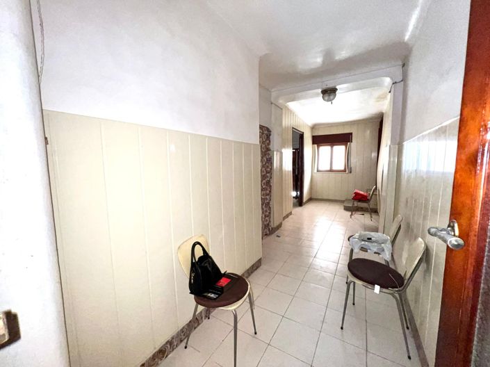 Image No.7-8 Bed Townhouse for sale