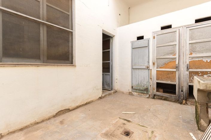 Image No.14-3 Bed Townhouse for sale