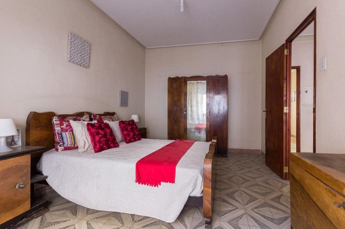 Image No.8-3 Bed Townhouse for sale