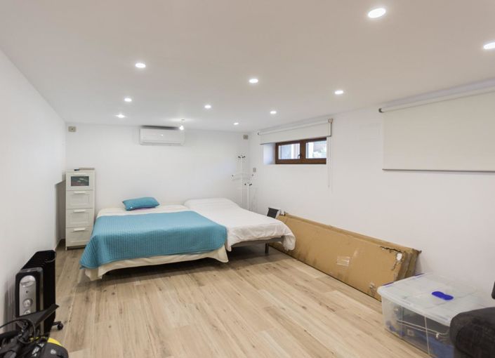 Image No.27-5 Bed Villa for sale