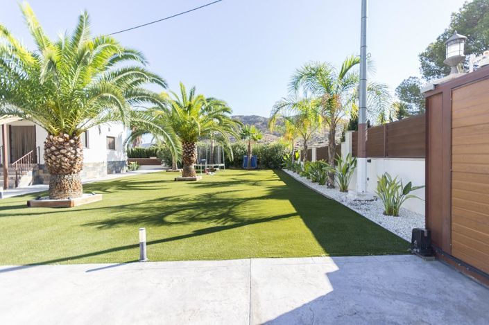 Image No.9-5 Bed Villa for sale