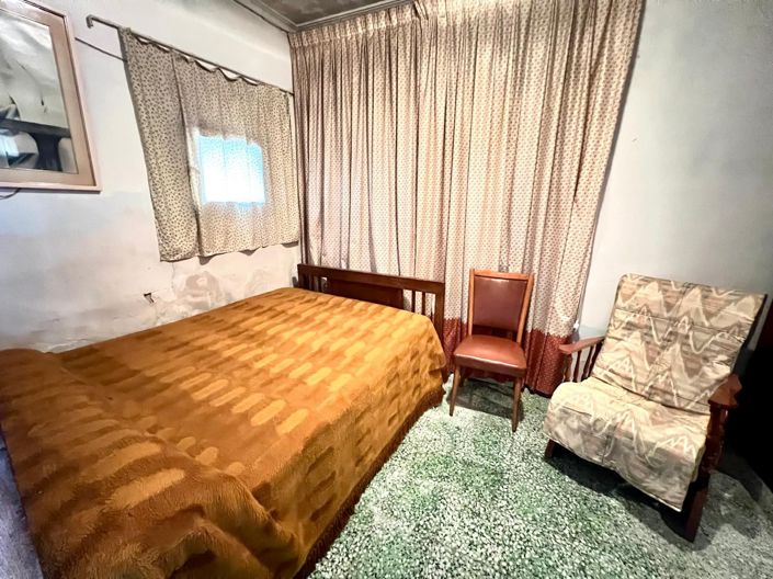 Image No.17-6 Bed Townhouse for sale