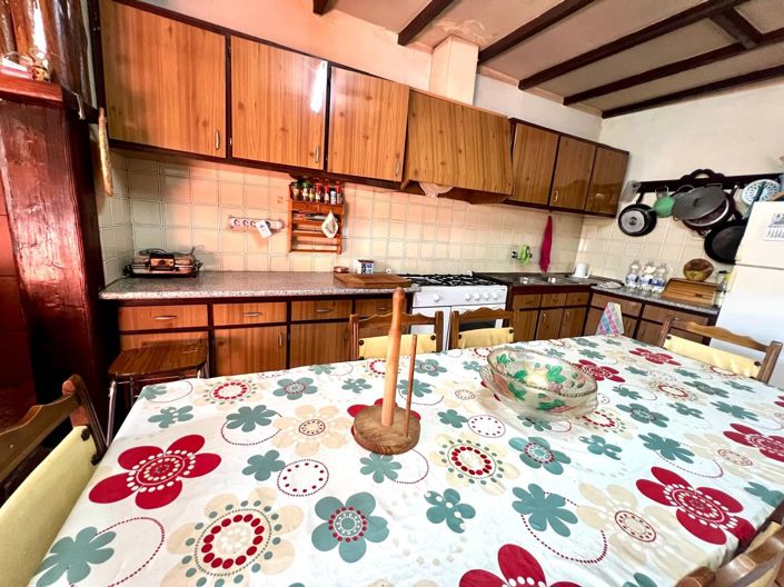 Image No.23-6 Bed Townhouse for sale