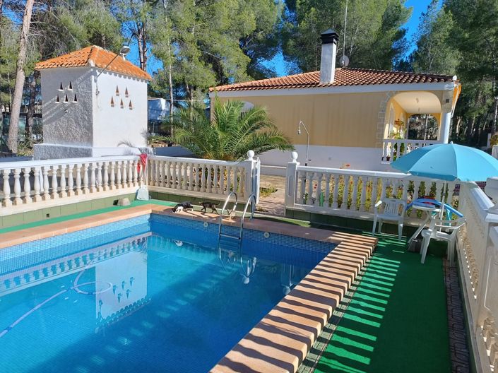 Image No.3-4 Bed Villa for sale