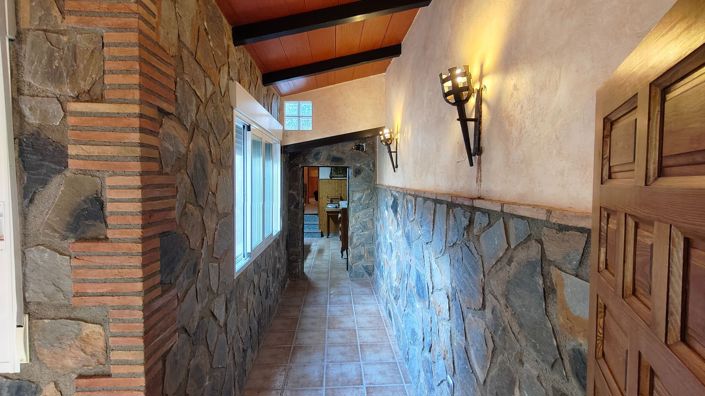 Image No.30-3 Bed Country House for sale