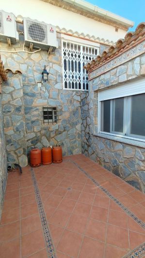 Image No.37-3 Bed Country House for sale