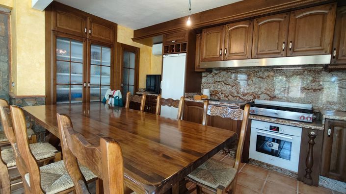 Image No.7-3 Bed Country House for sale