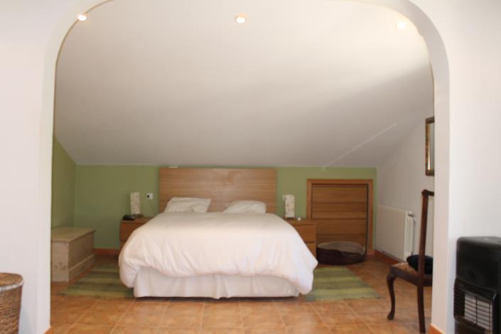 Image No.15-4 Bed Country Property for sale