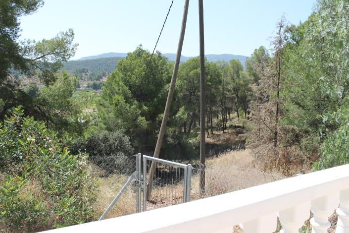 Image No.41-4 Bed Country Property for sale