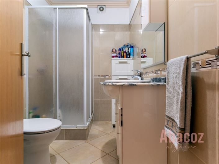 Image No.11-4 Bed Townhouse for sale