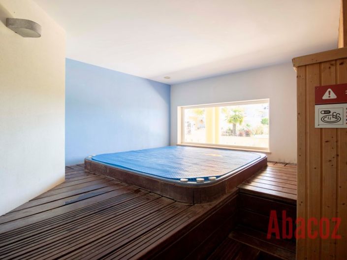 Image No.34-2 Bed Apartment for sale