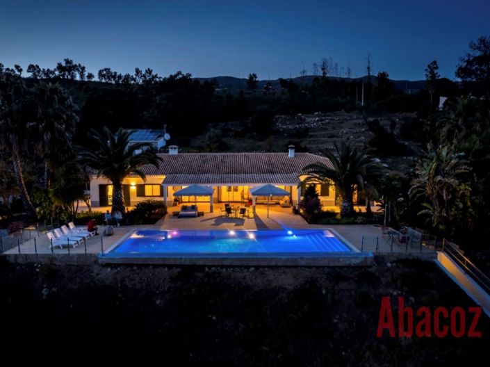 Image No.8-6 Bed Villa for sale