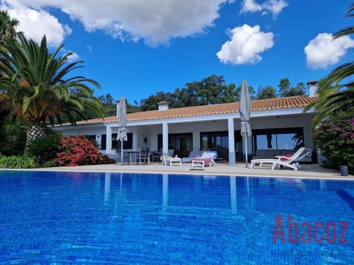 Image No.9-6 Bed Villa for sale