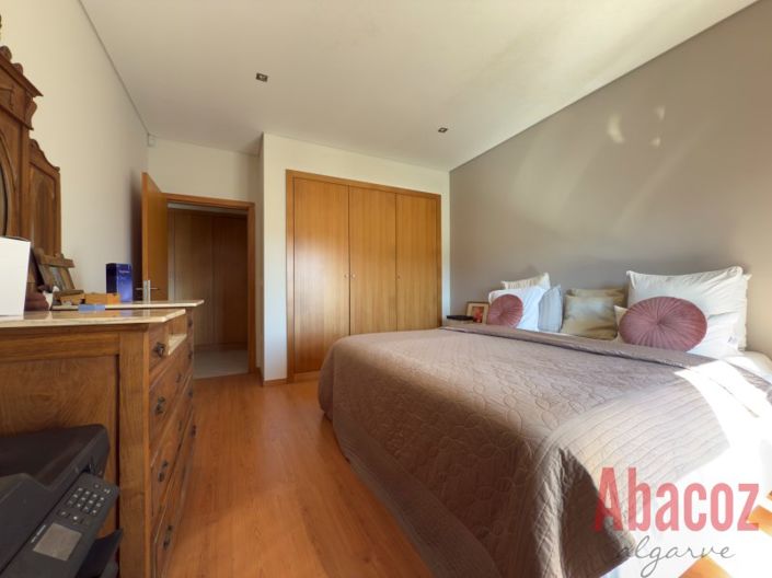 Image No.17-3 Bed Villa for sale