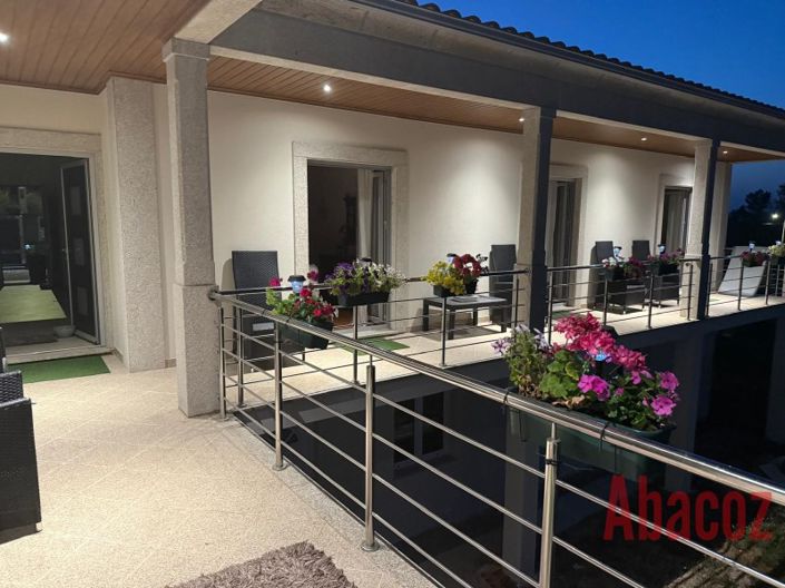 Image No.24-3 Bed Villa for sale