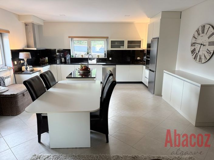 Image No.7-3 Bed Villa for sale