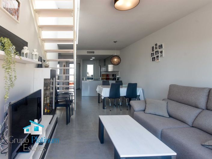 Image No.17-2 Bed Property for sale