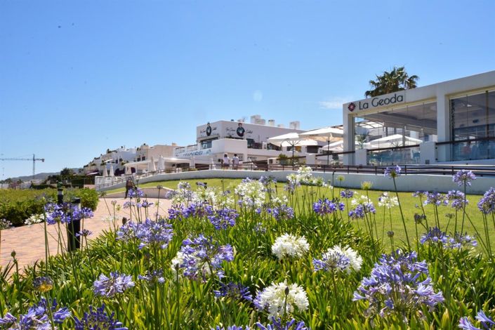 Image No.20-3 Bed Apartment for sale