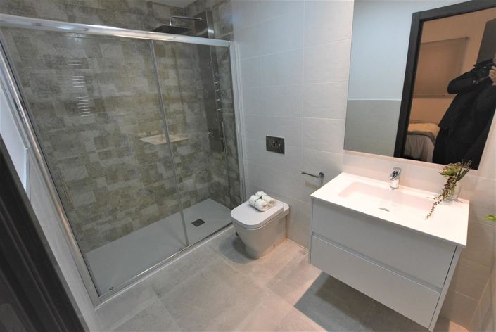 Image No.9-3 Bed Apartment for sale