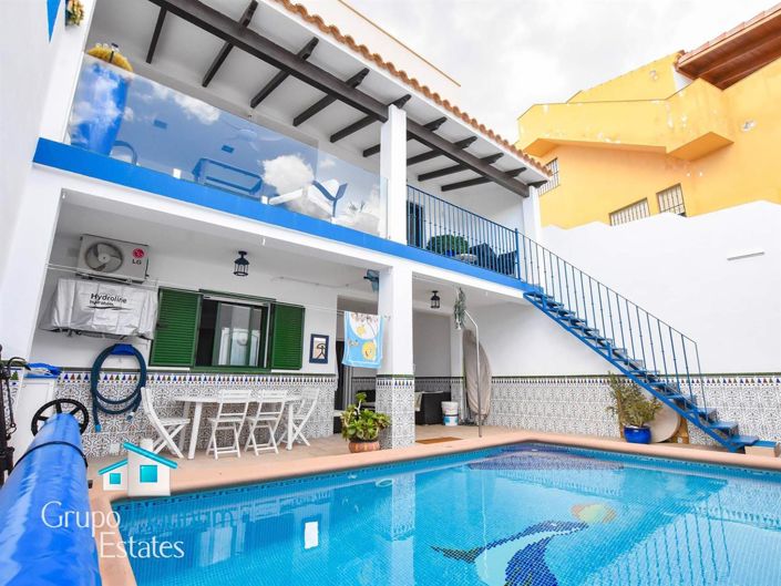 Image No.2-3 Bed Villa for sale