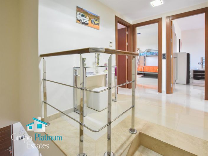 Image No.20-3 Bed Villa for sale