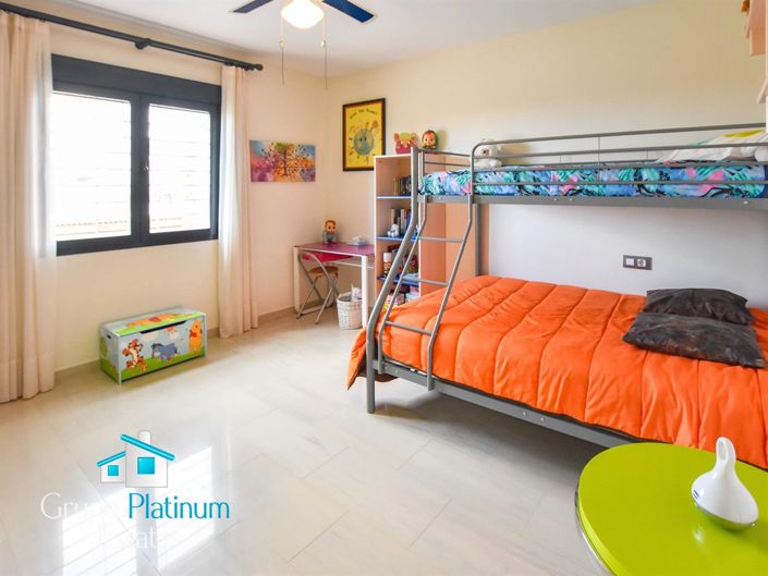 Image No.23-3 Bed Villa for sale