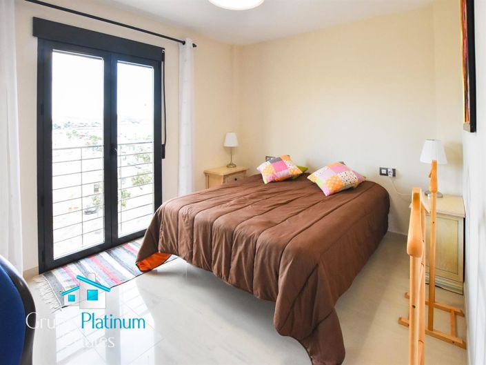 Image No.27-3 Bed Villa for sale