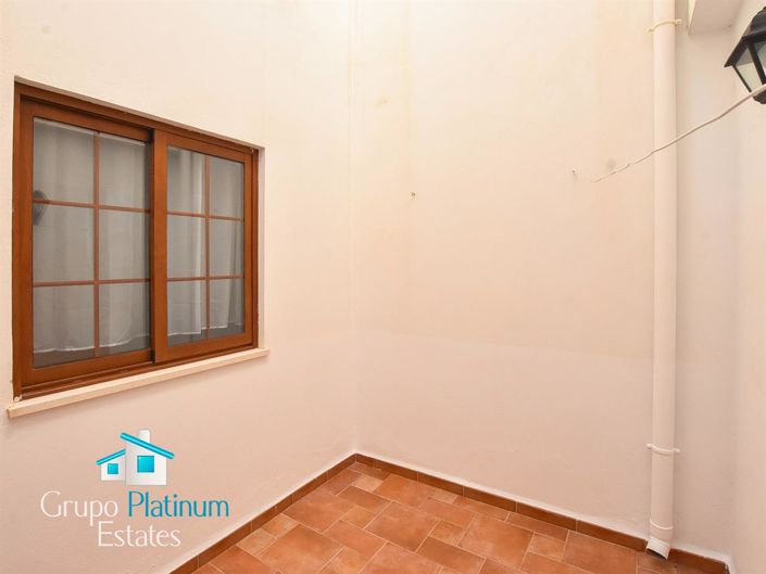 Image No.5-3 Bed Property for sale