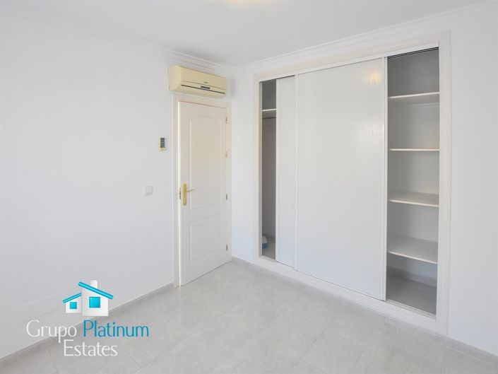 Image No.12-3 Bed Villa for sale