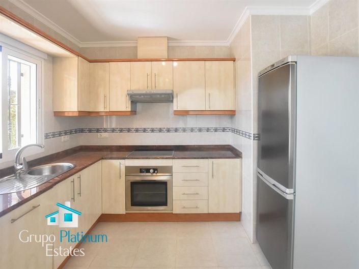 Image No.9-3 Bed Villa for sale