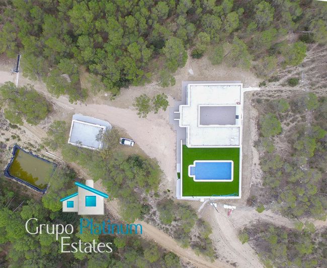 Image No.25-3 Bed Villa for sale