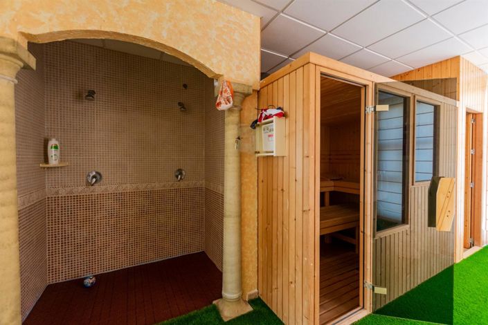 Image No.18-3 Bed Property for sale