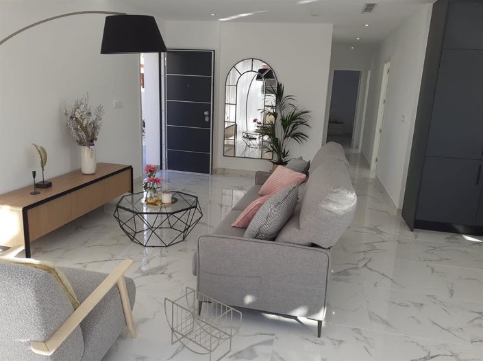 Image No.4-3 Bed Villa for sale