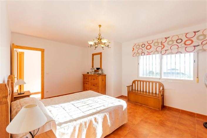 Image No.15-4 Bed Villa for sale