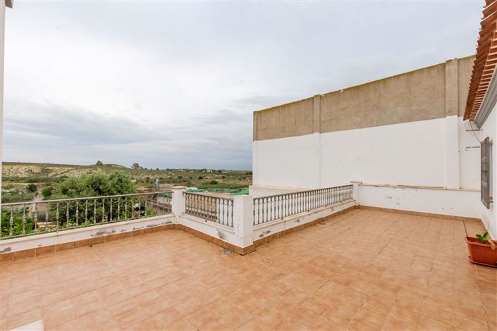 Image No.29-6 Bed Property for sale