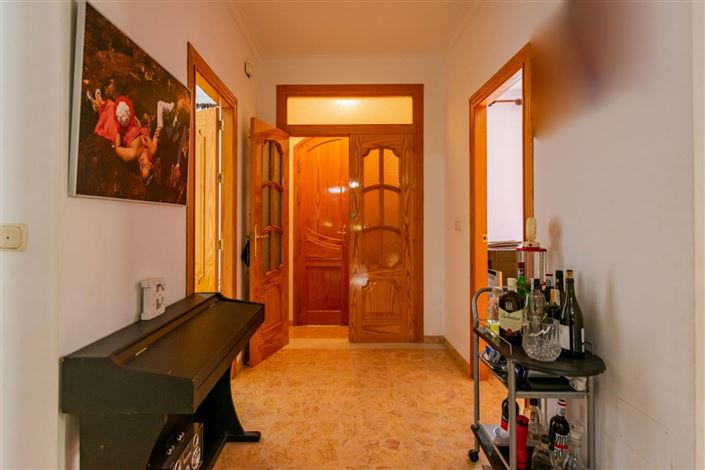 Image No.3-6 Bed Property for sale