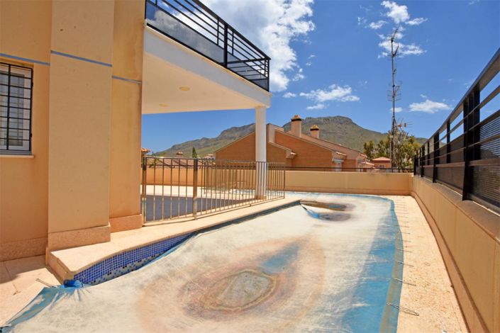 Image No.35-7 Bed Property for sale