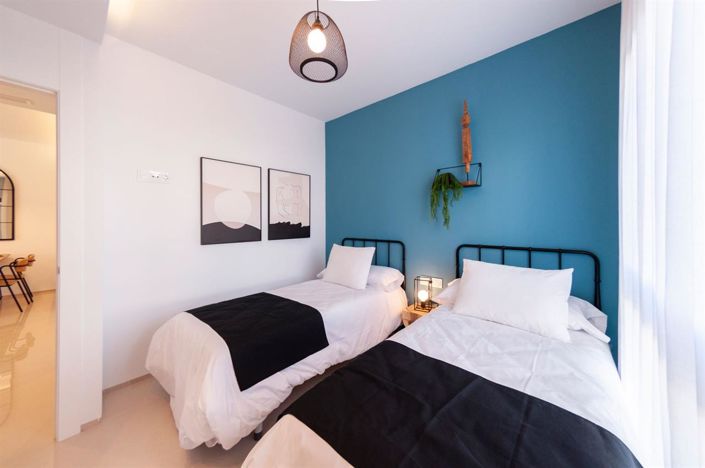 Image No.12-3 Bed Property for sale