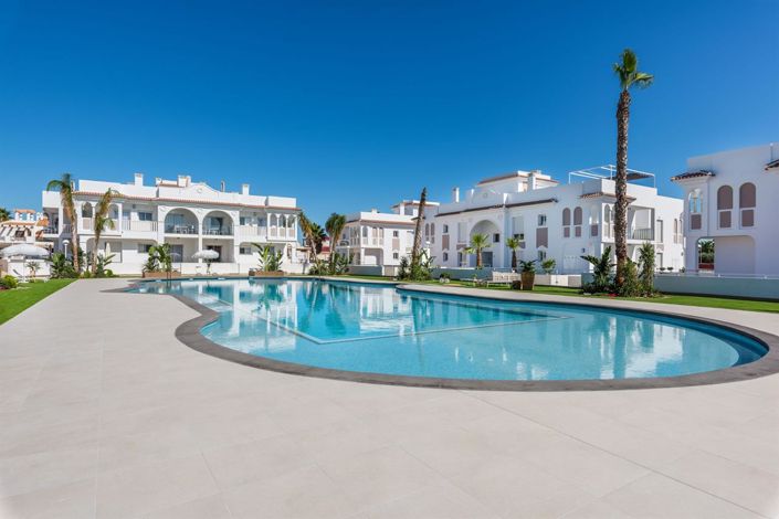 Image No.18-3 Bed Property for sale