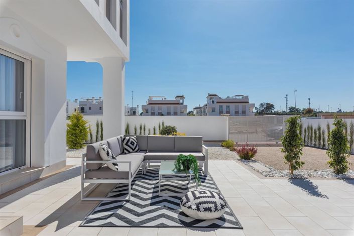 Image No.2-3 Bed Property for sale