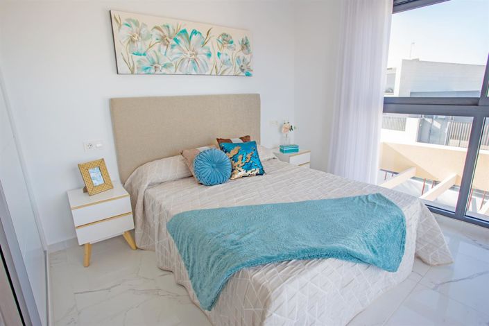 Image No.22-3 Bed Villa for sale