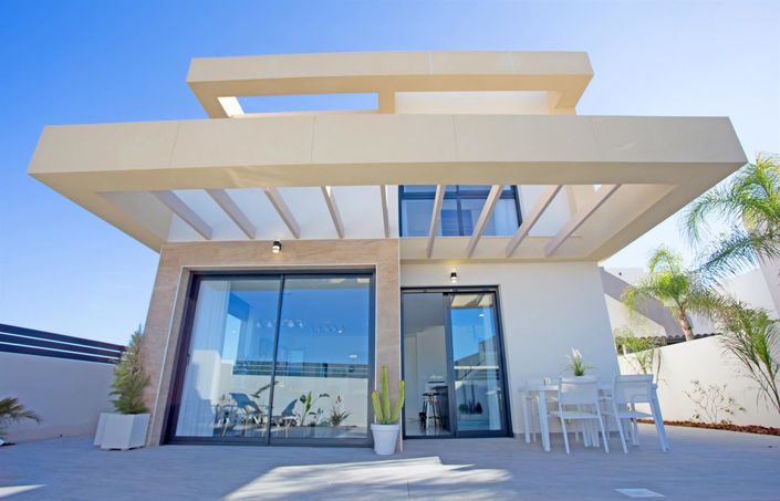 Image No.5-3 Bed Villa for sale