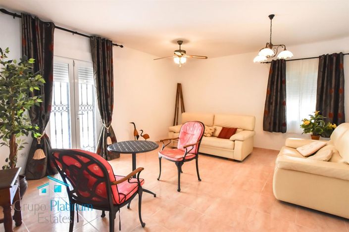 Image No.7-3 Bed Villa for sale