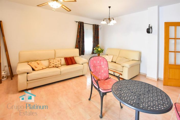 Image No.8-3 Bed Villa for sale