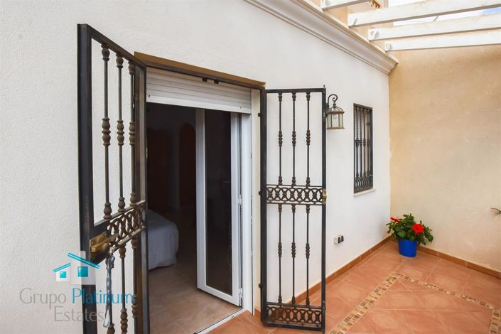 Image No.24-3 Bed Villa for sale