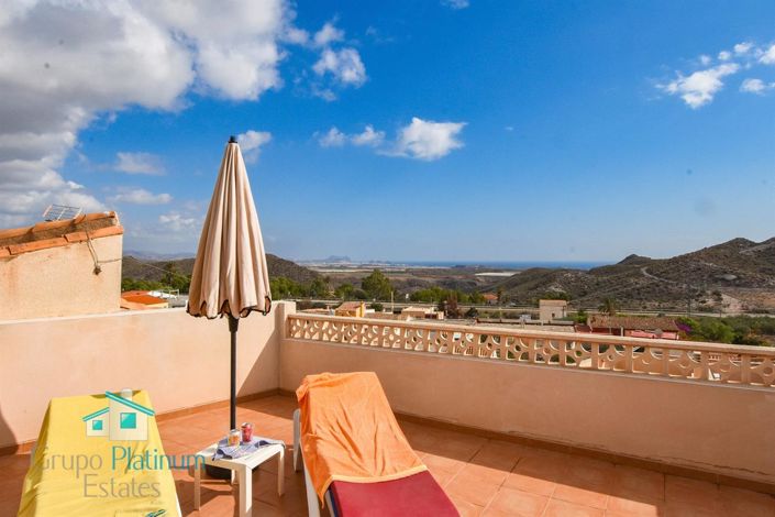 Image No.3-3 Bed Villa for sale